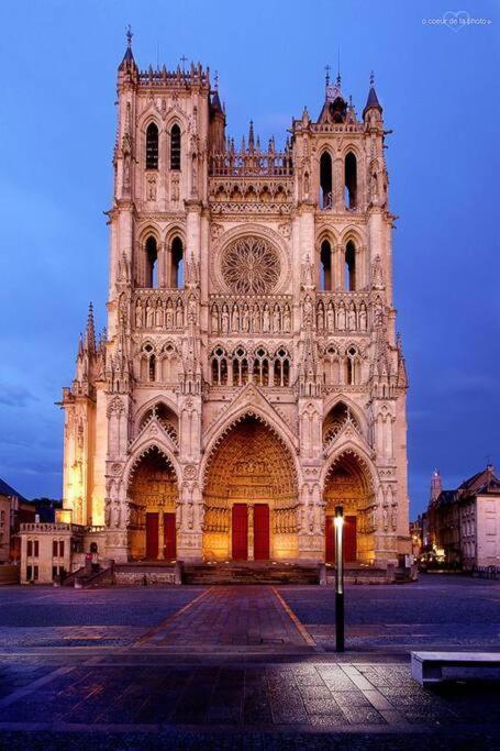 Appartement Spacieux Hyper Centre Ville Proximite Immediate Cathedrale, Musee De Picardie, Coliseum Amiens Buitenkant foto